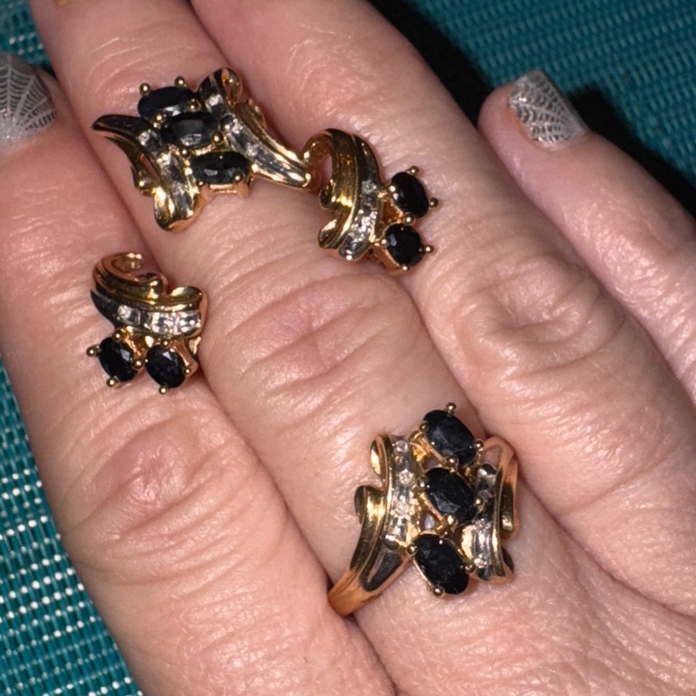 Sapphire set
